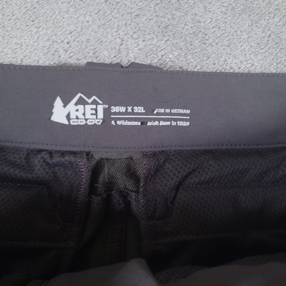 REI Co-op Activator Pants Mens 36x32 Gray Nylon Stretch Hiking Performance Cargo - Picture 5 of 9